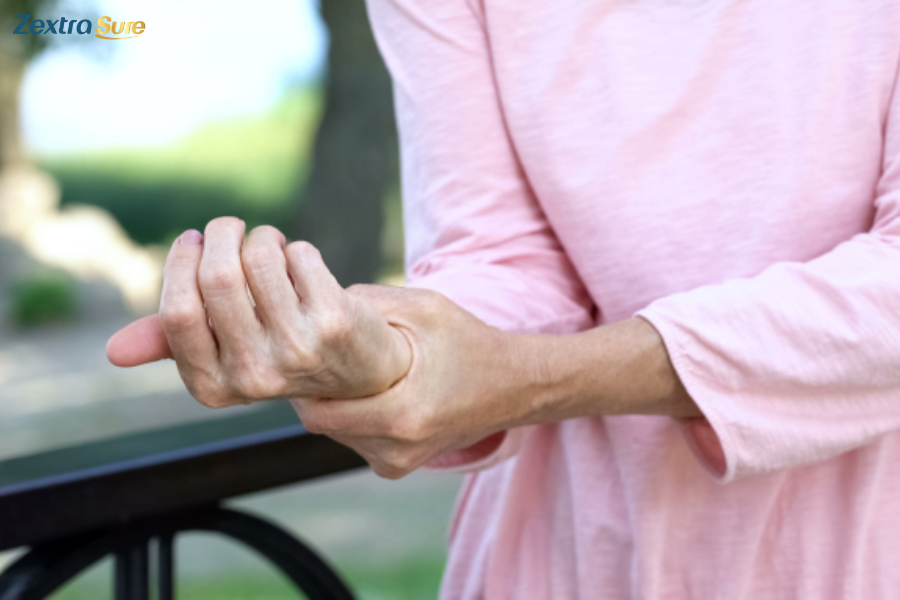 Joint pain is a typical symptom of osteoporosis vs osteoarthritis